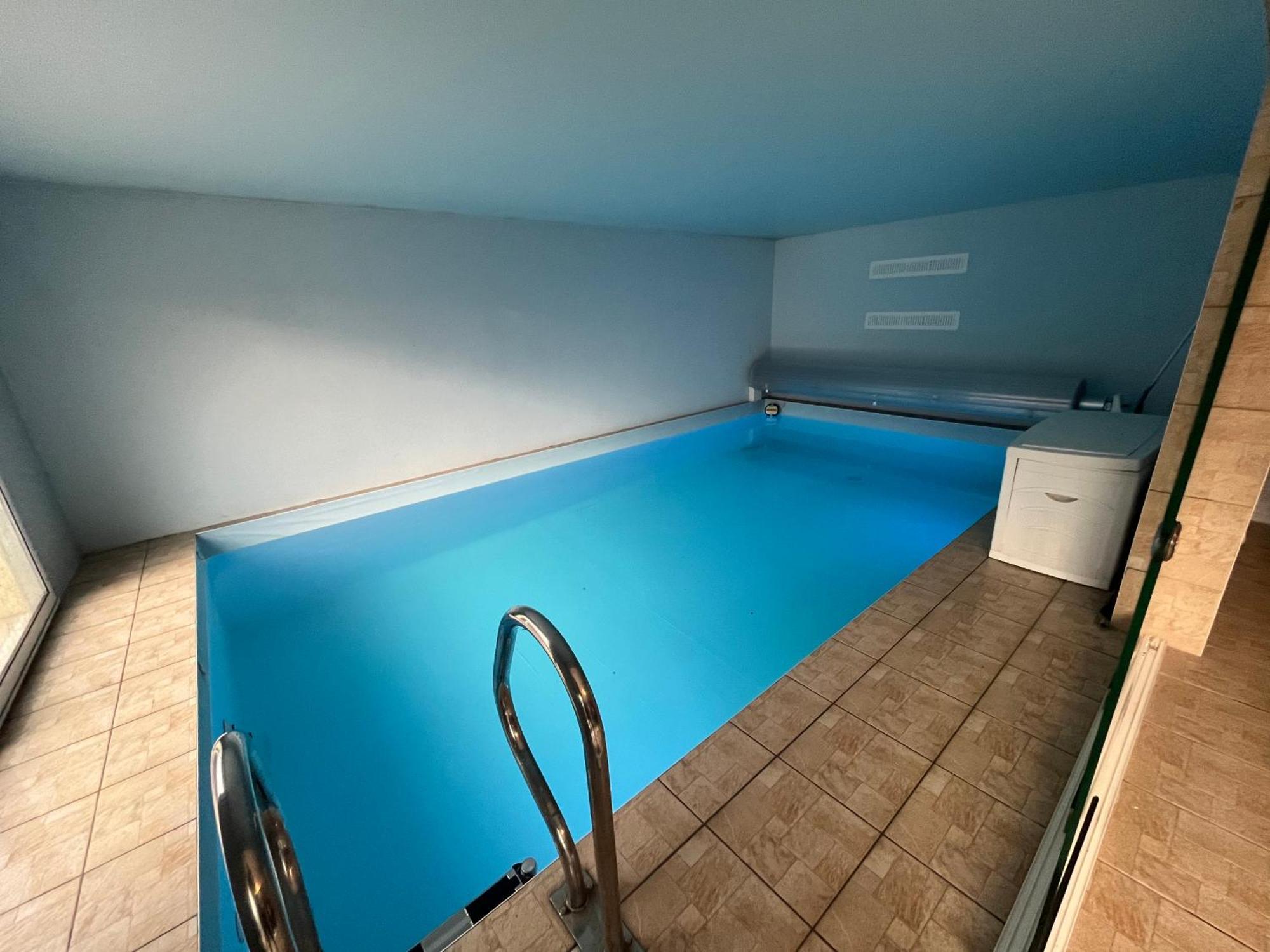 Villa Avec Piscine Interieure Holtzheim Exterior photo